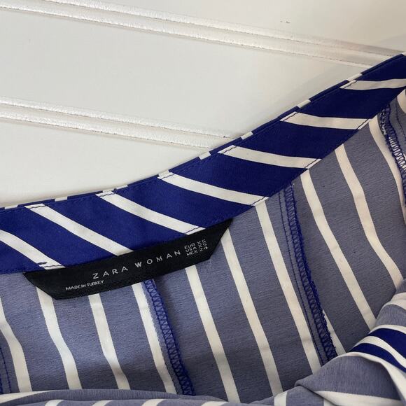 Zara Women Slim Fit Distressed Jeans 4 and Striped Halter Top Size XS & Size 4 - Picture 12 of 12